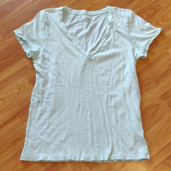 J. Crew Tops - EUC short sleeve v-neck t-shirt